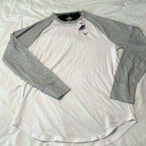 Men’s Hollister long sleeve shirt